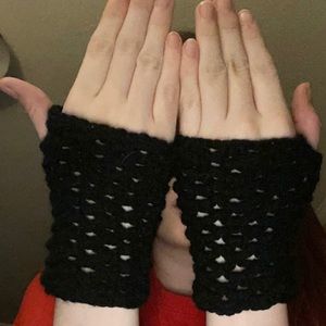 Handmade Crochet Mesh/Fishnet Fingerless Gloves **Small Hands